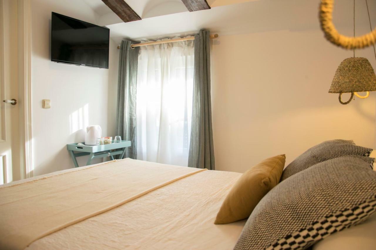 Hotel Mariantonia Chiclana de la Frontera Buitenkant foto