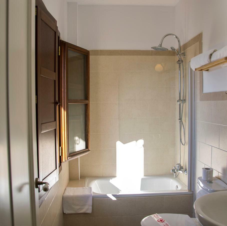 Hotel Mariantonia Chiclana de la Frontera Buitenkant foto